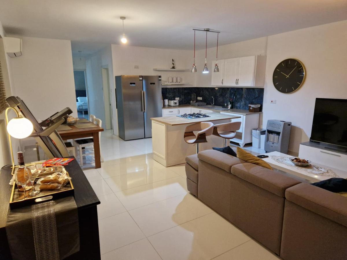Town Pent House Apartment Luqa Exterior foto