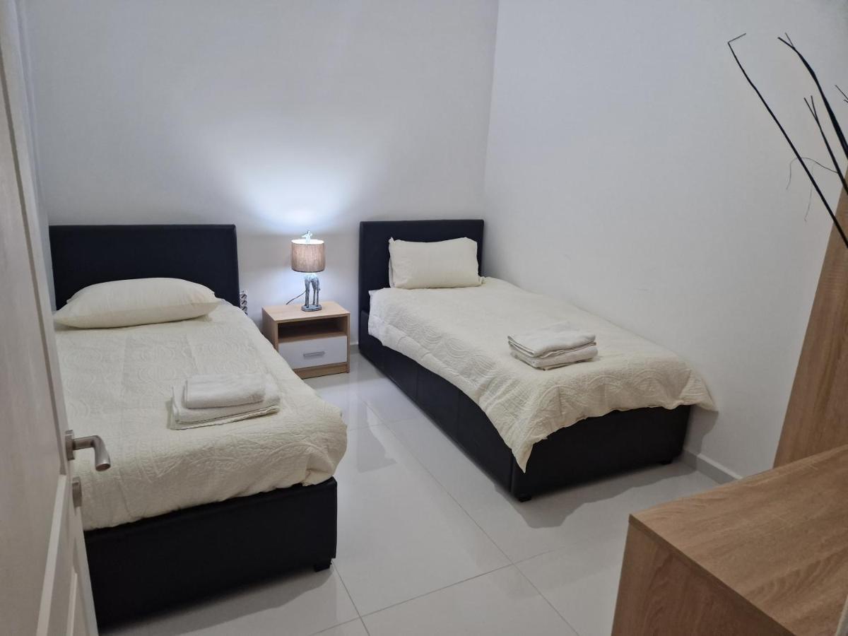 Town Pent House Apartment Luqa Exterior foto